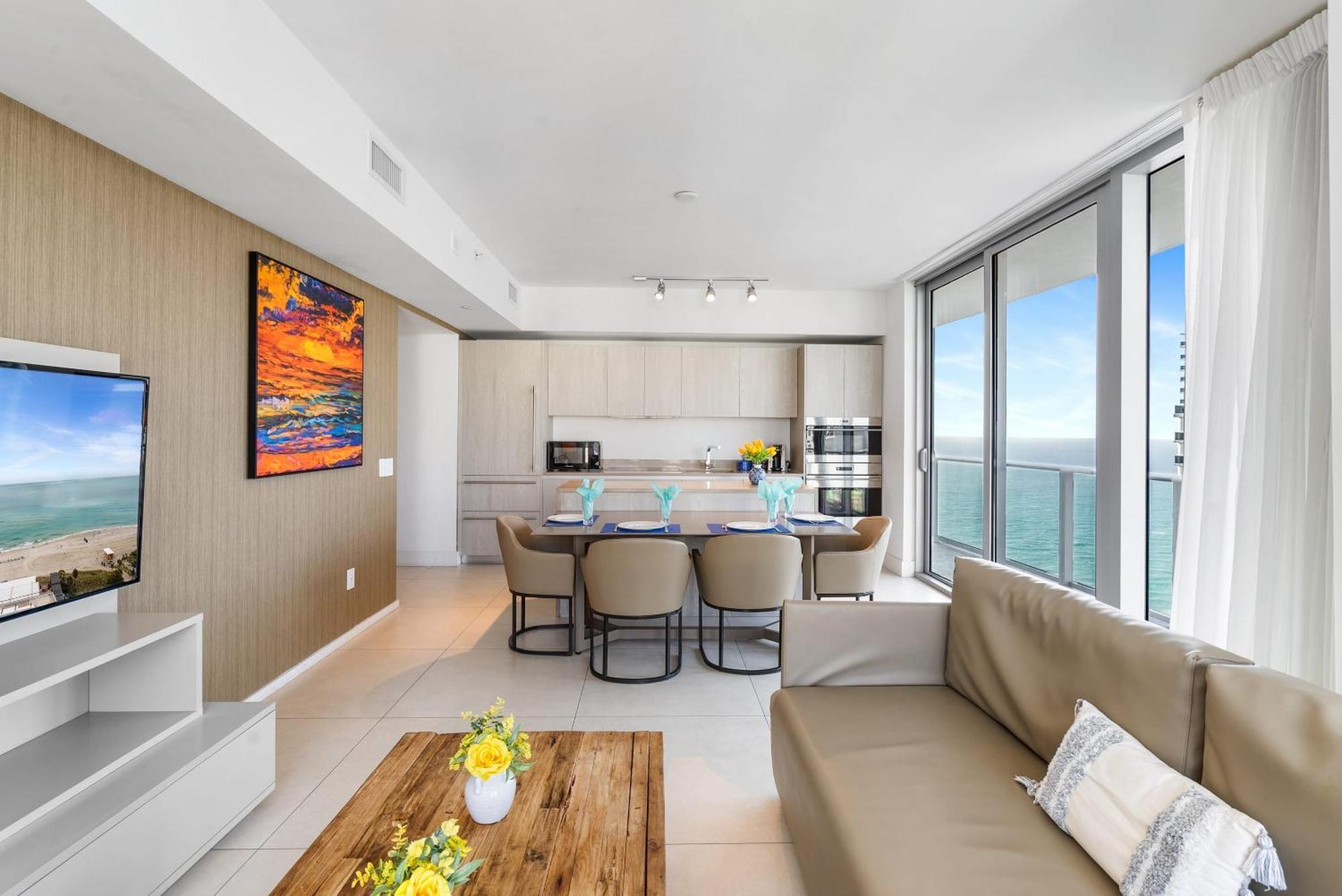 Apartment High Floor Corner 2 Bdr At Lyfe