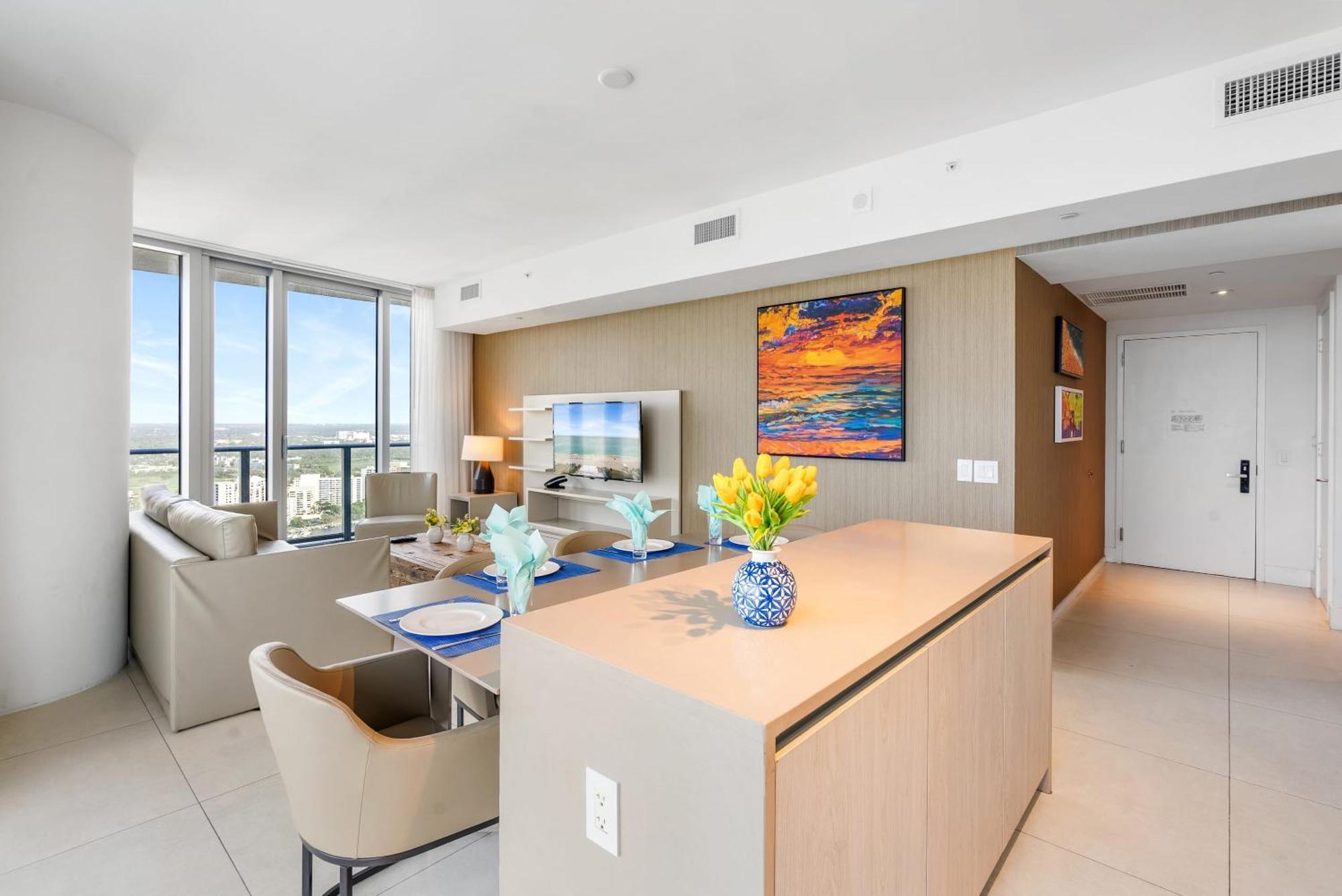 High Floor Corner 2 Bdr At Lyfe Hollywood