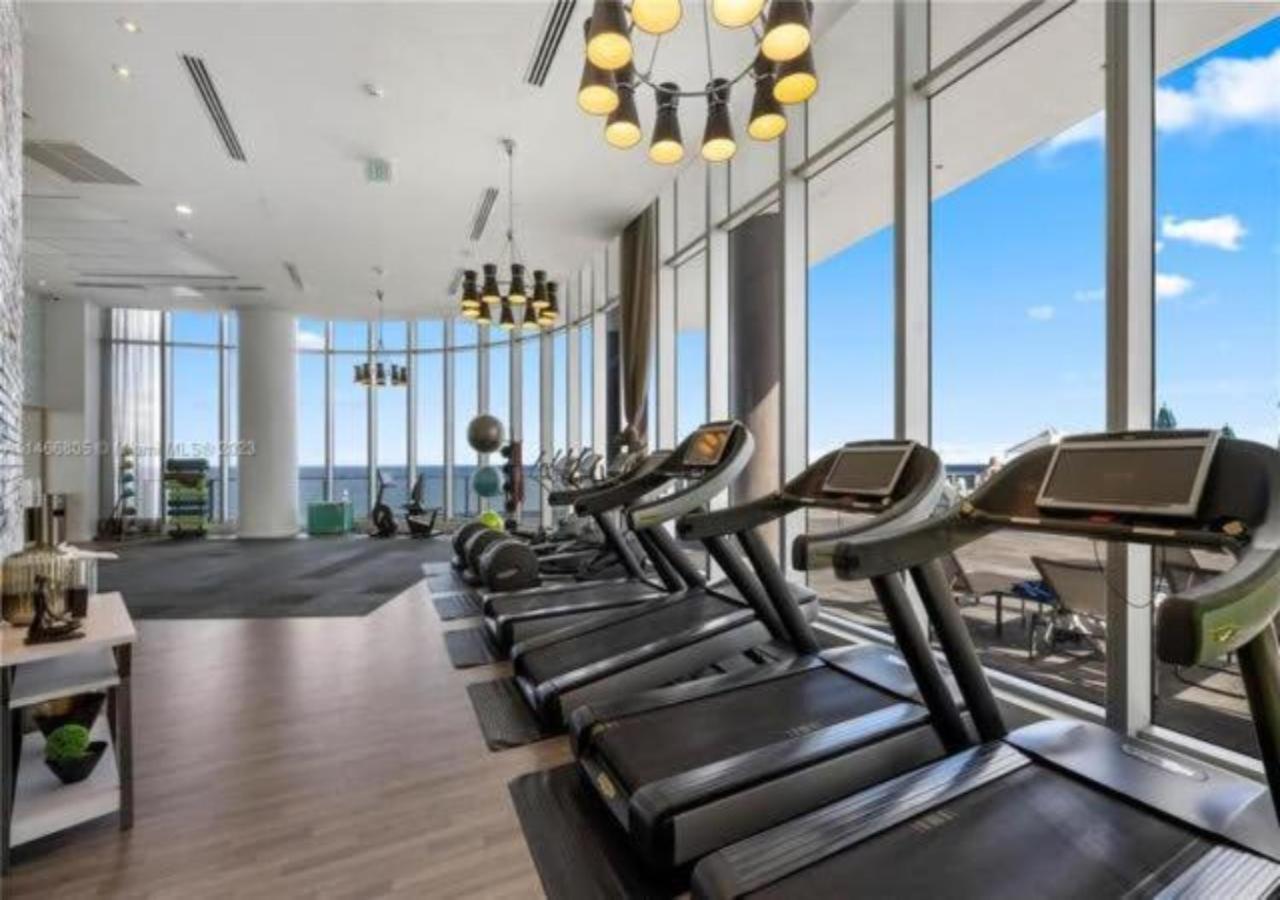 Apartment High Floor Corner 2 Bdr At Lyfe Hollywood