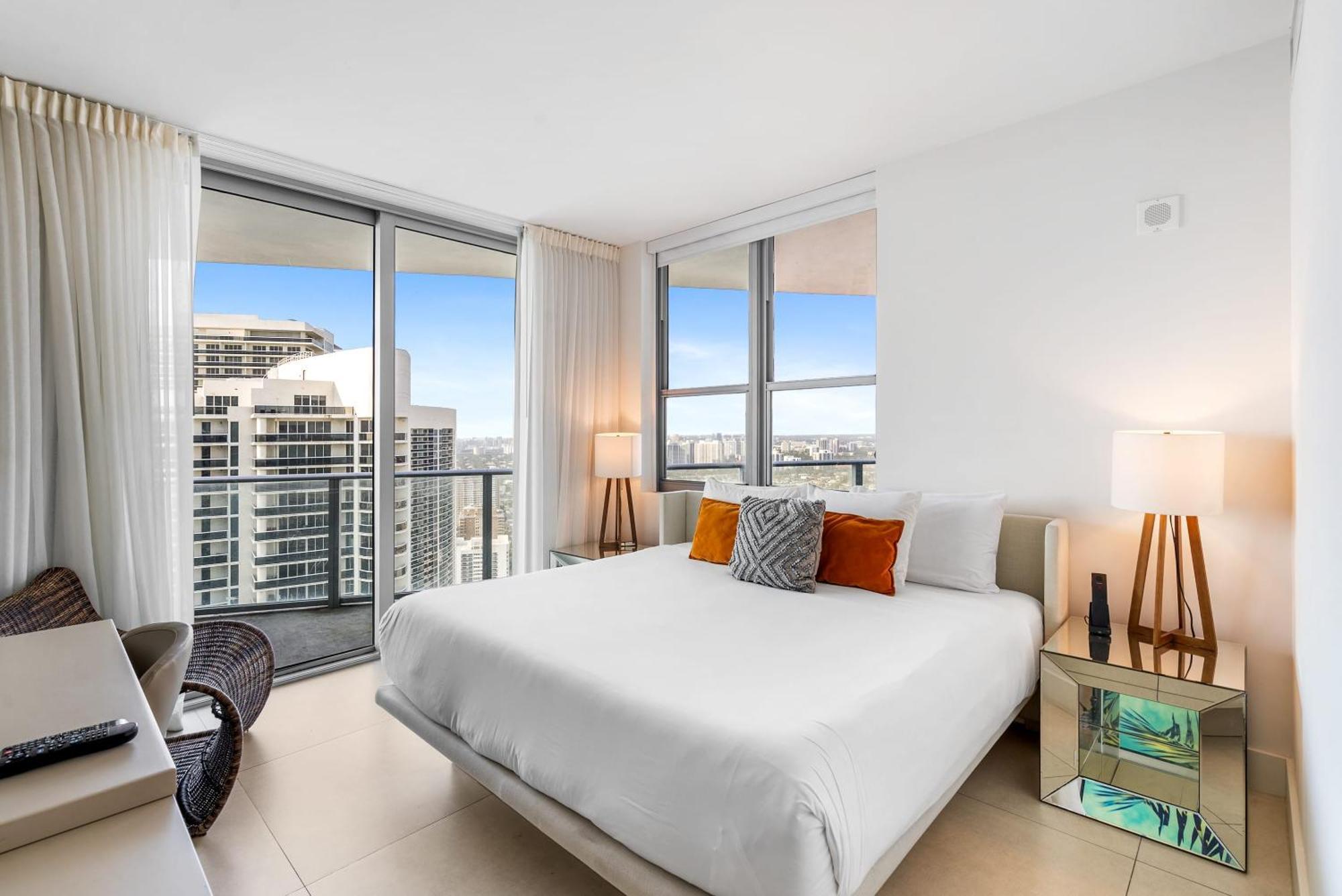 Apartamento High Floor Corner 2 Bdr At Lyfe